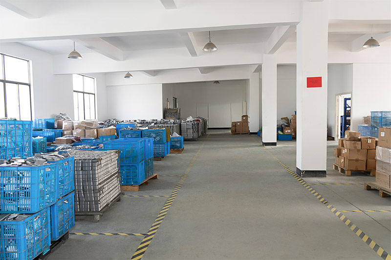 倉庫作業場